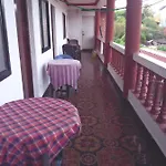 Budget Beach Stay In Tito\'S Lane